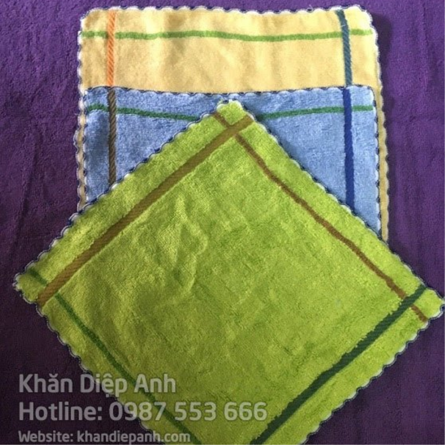 Khăn mẫu giáo