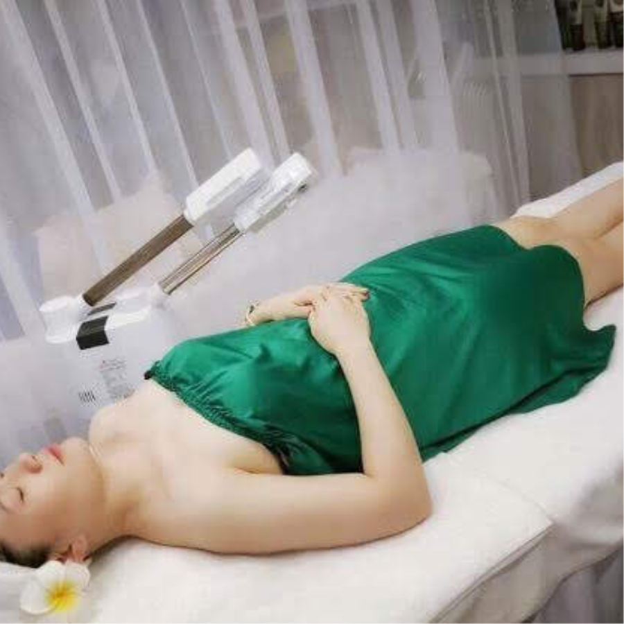 Váy quây Spa